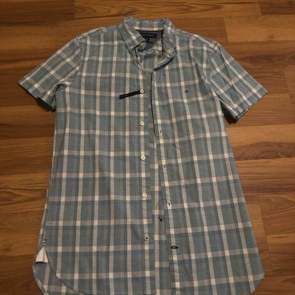 Tommy Hilfiger Men's Light Blue Checkered Shirt - Picture 1 of 8